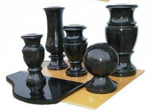 Вазы и шары, фотография 1