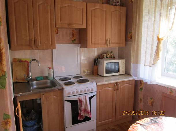 Продам 2-х комнатную в центре Ак. Бектурова 56/1, фотография 2