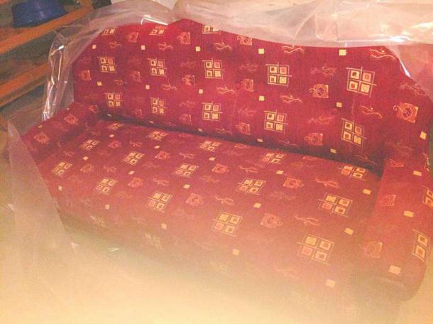 Диван с двумя креслами, фотография 1