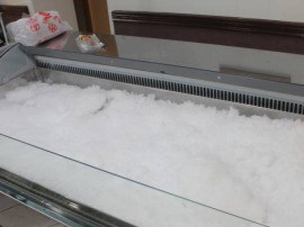 стелажи, ветрины, торговое оборудование, фотография 1