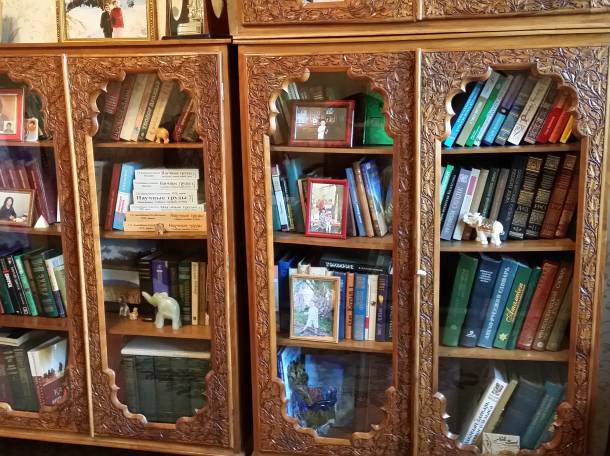 мебель из орехового дерева, фотография 3