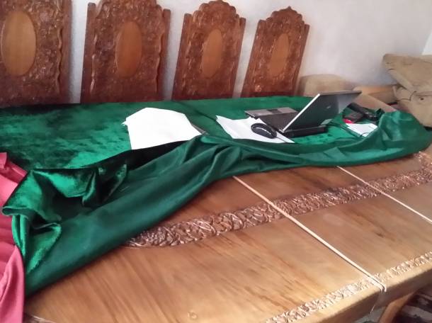 мебель из орехового дерева, фотография 7