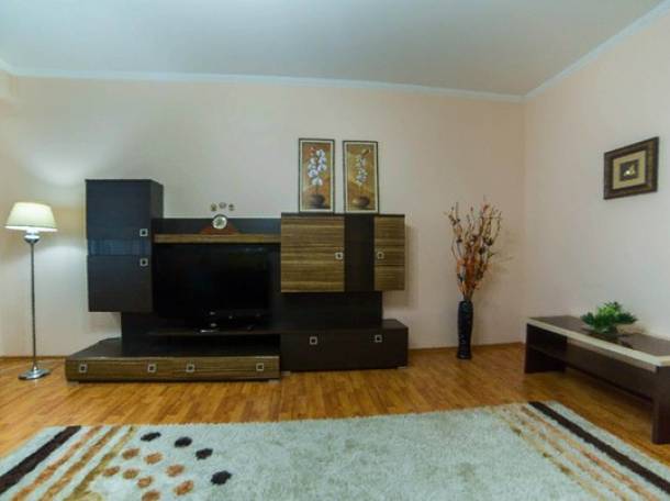 Суточная квартира, Кунаева 14.2, фотография 4