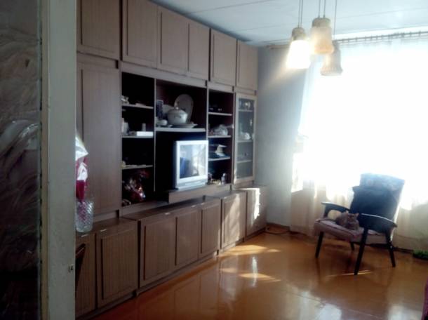 Продам квартиру, улица Бурова, фотография 1