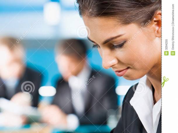 Очень нужна работа. Образование высшее. Знаю 4 языка., фотография 1