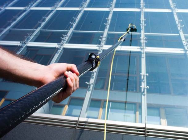 Мойка внутреннего и наружного остекления фасадов зданий., фотография 7