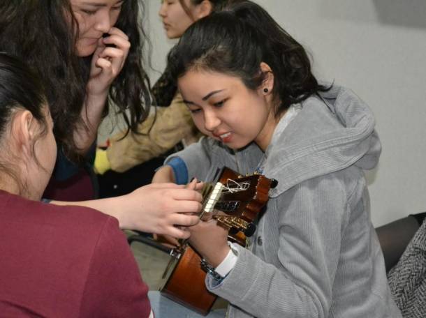 Внимание! Бесплатный пробный урок на гитаре для всех!, фотография 1