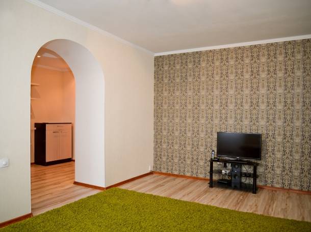  Бесподобная двушка, в центре города!, фотография 8