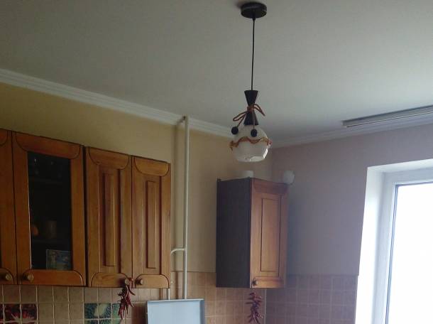 3-х комнатная квартира, 12мкр, 30д., фотография 1