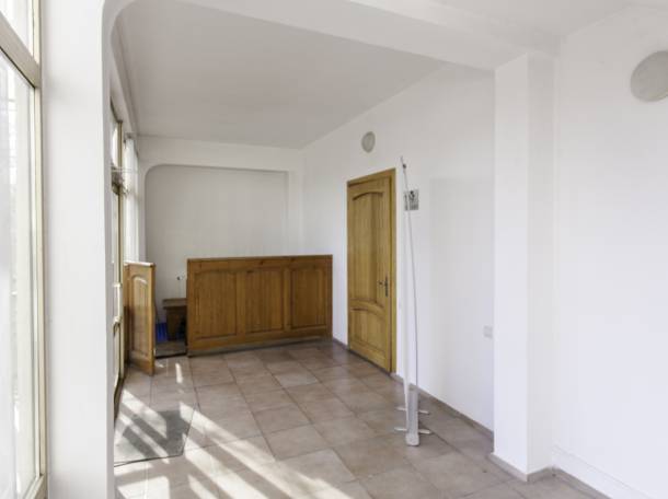 СРОЧНО! Сдам в аренду помещение под офис, ул. Розыбакиева 113, угол Джандосова, фотография 2