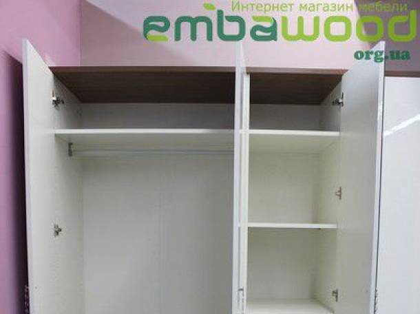 Срочно продам спальный гарнитур 