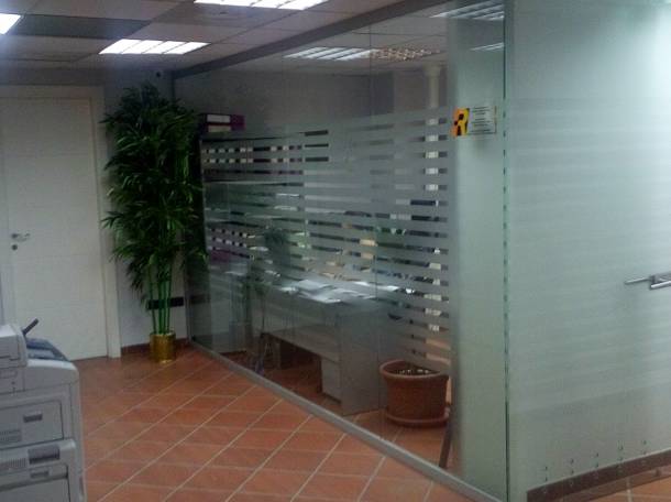 офисные разделительные стеклянные перегородки, фотография 5