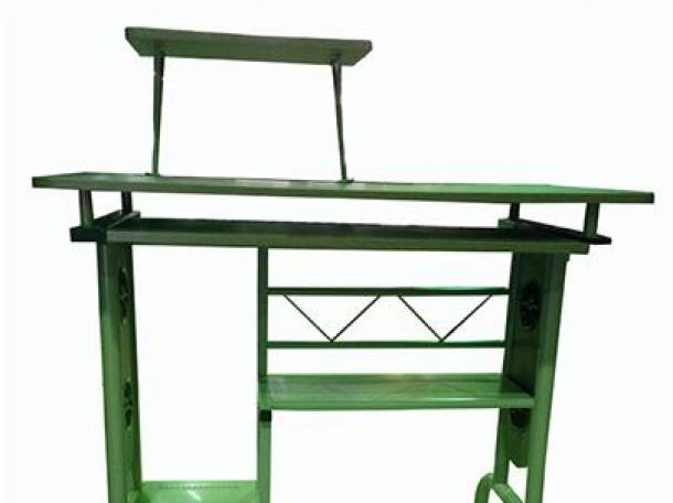 Компьютерный стол, фотография 1