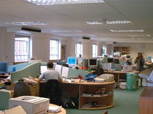 Специалисты в офис, фотография 1