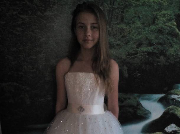 Продам новое платье покупали в свадебном, фотография 1