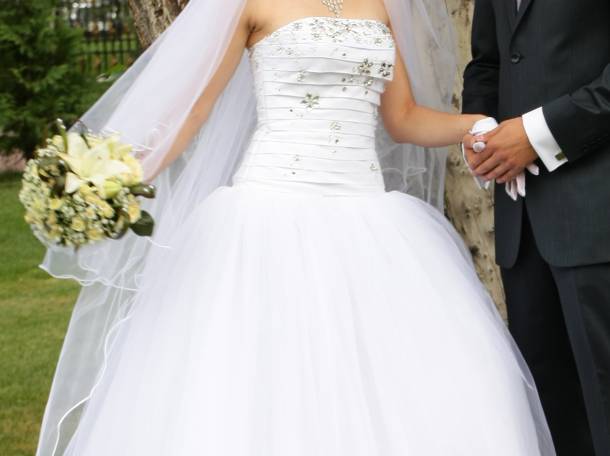 Красивое свадебное платье, фотография 1