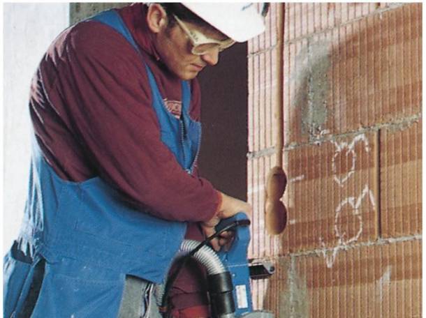 Штробление стен под электропроводку, фотография 3