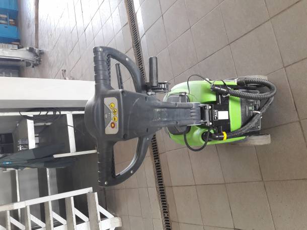 продам машинку, фотография 2