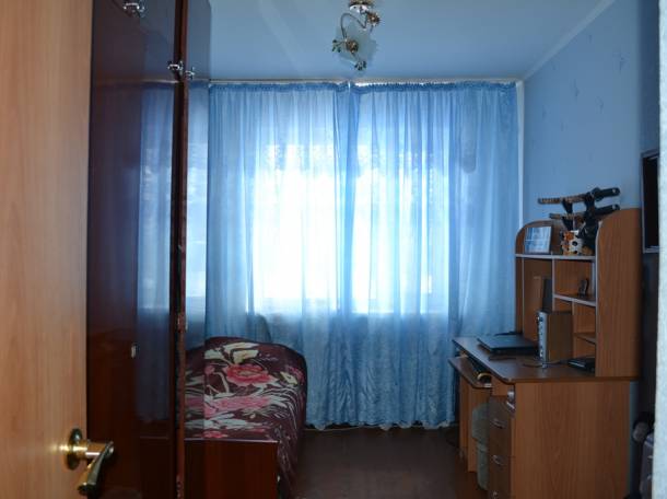 продается 3 комнатная квартира, Узкоколейная, фотография 4