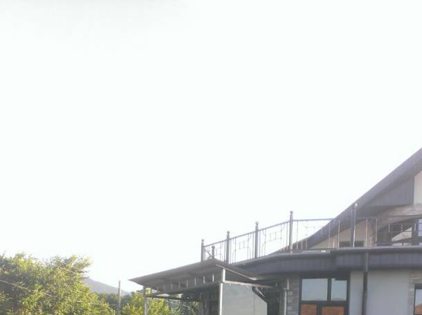 Стеклянные навесы, козырьки, входные группы, приямки, фотография 1