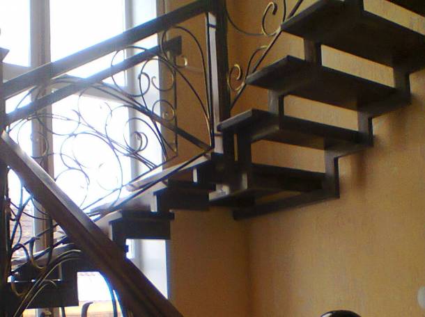 лестницы кованные деревянные, фотография 5