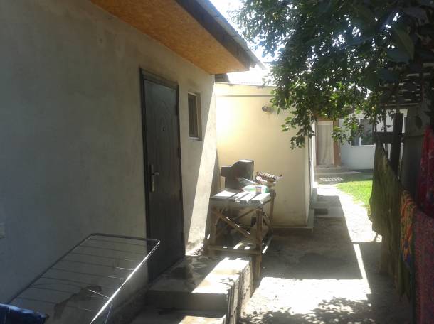 Сдам времянку, Роызбакиева Рыскулова, фотография 4