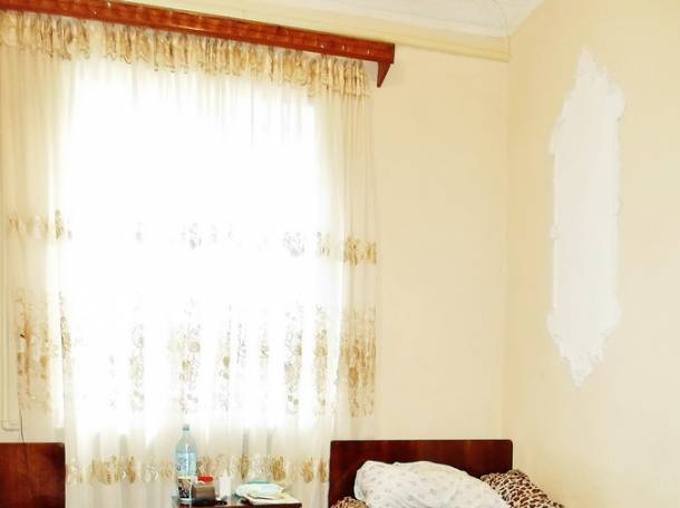 •	Продадим или обменяем два отдельно стоящих, благоустроенных дома, на участке 10 соток., фотография 7