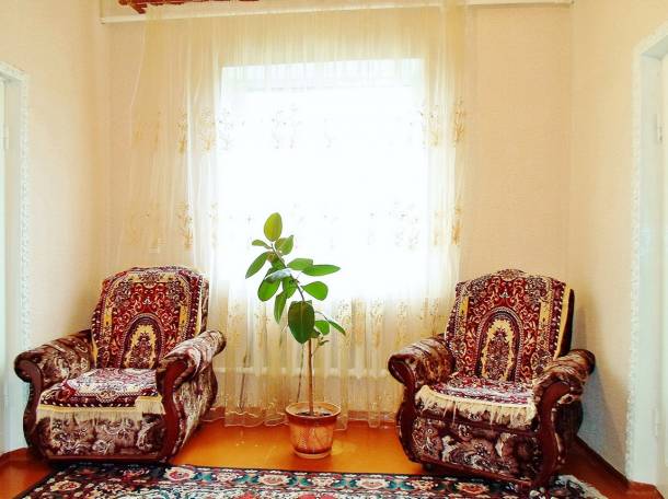 •	Продадим или обменяем два отдельно стоящих, благоустроенных дома, на участке 10 соток., фотография 9