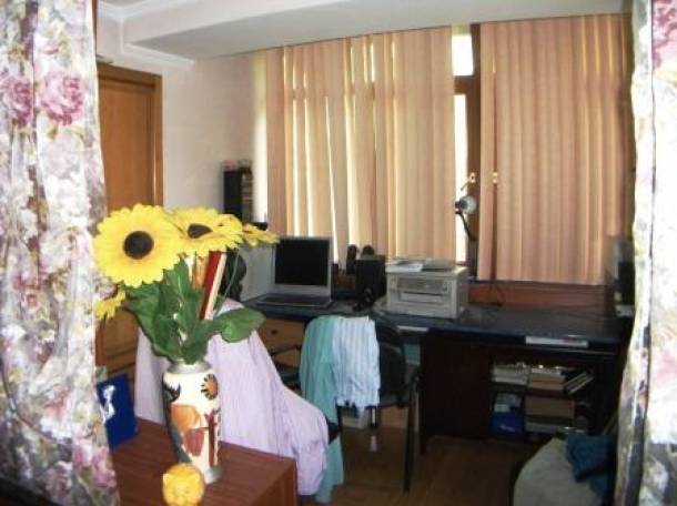 Продам квартиру 3-комнатную в Алматы, Алмалинский р-н , фотография 4