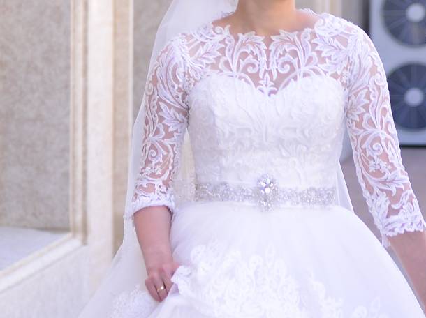 Сдам на прокат пышное свадебное платье со шлейфом, фотография 2