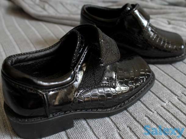 Лакированные плотные туфли под кожу рептилии. (размер 21), фотография 4