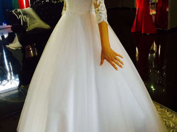 Сдам на прокат свадебное платье, фотография 2
