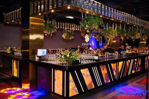 ПРОДАЁТСЯ ГОТОВЫЙ ДЕЙСТВУЮЩИЙ БИЗНЕС - БАР, Достык 104, фотография 1