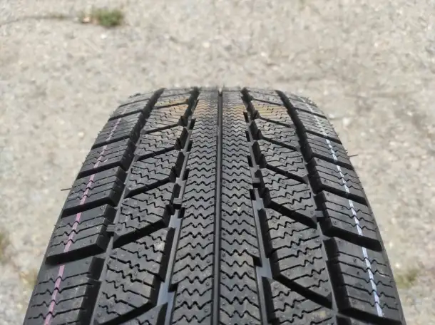 185.65.15 Triangle TR777 92T, фотография 1