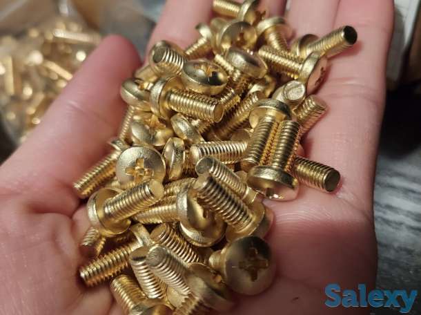 Винты латунные с полукруглой головкой DIN 7985, фотография 1