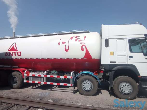 Цементовоз HOWO, фотография 4