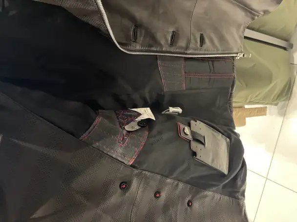 Кожанная куртка, фотография 2