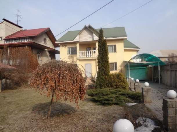 Особняк в 3 уровня, площадь 467кв.м., фотография 1