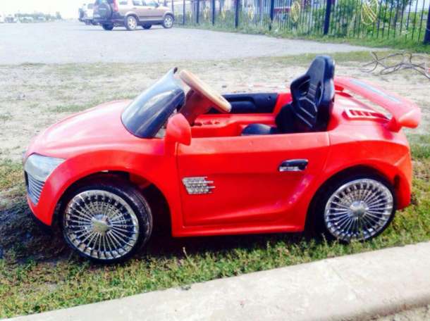 продам детский радиоуправляемый электромобиль, фотография 2