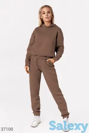 Кофейный спортивный костюм, фотография 1