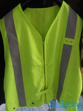 Распродажа одежды, фотография 6