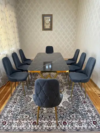 Стол и стулья, фотография 9