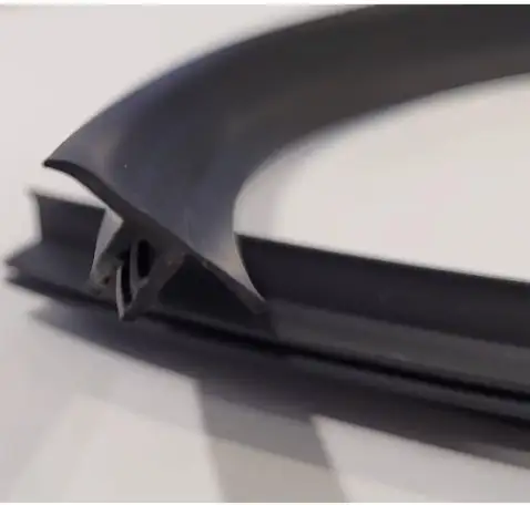 Черная вставка, фотография 2