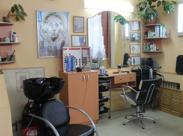 Сдам в аренду действующий парикмахерский салон, ул.Бурова 51а, фотография 2