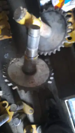 Шестерня грейдера передняя GR215, фотография 1