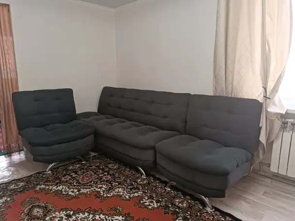 Диван с двумя креслами, фотография 1