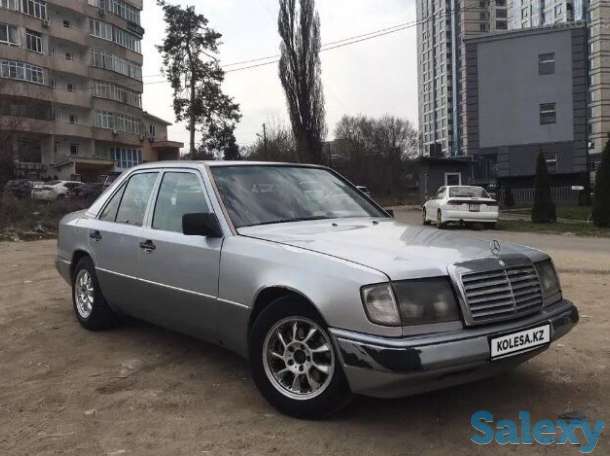 Mercedes-Benz E260, фотография 1