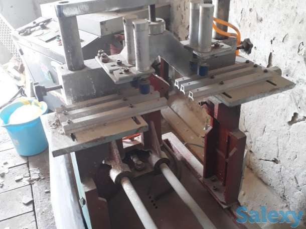 Станки для пластиковых окон, фотография 4