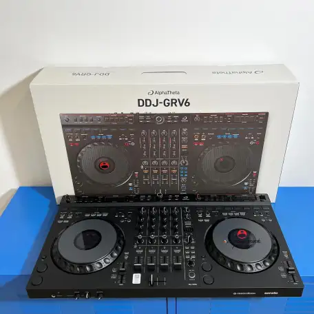AlphaTheta XDJ-AZ, AlphaTheta OMNIS-DUO , Pioneer DJ OPUS-QUAD, Pioneer DJ XDJ-RX3, Pioneer XDJ-XZ, Pioneer DDJ-FLX10, фотография 4