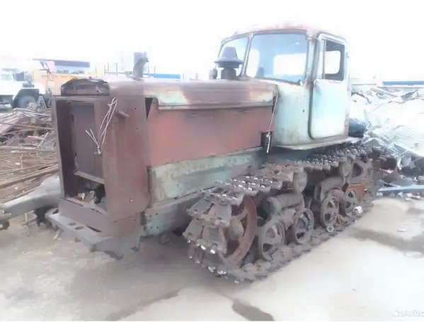 Трактор гусеничный дт 75, фотография 1